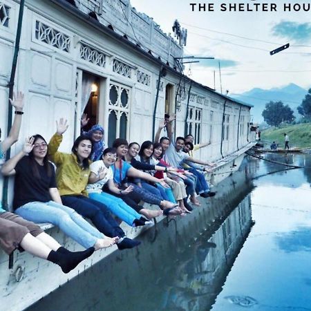 The Shelter Group Of Houseboats & Tour Organiser Srīnagar Exteriör bild