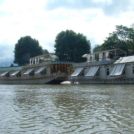 The Shelter Group Of Houseboats & Tour Organiser Srīnagar Exteriör bild